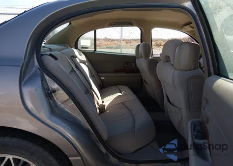 2001 Buick Lesabre Limited from USA, damaged, VIN 1G4HR54K81U240758